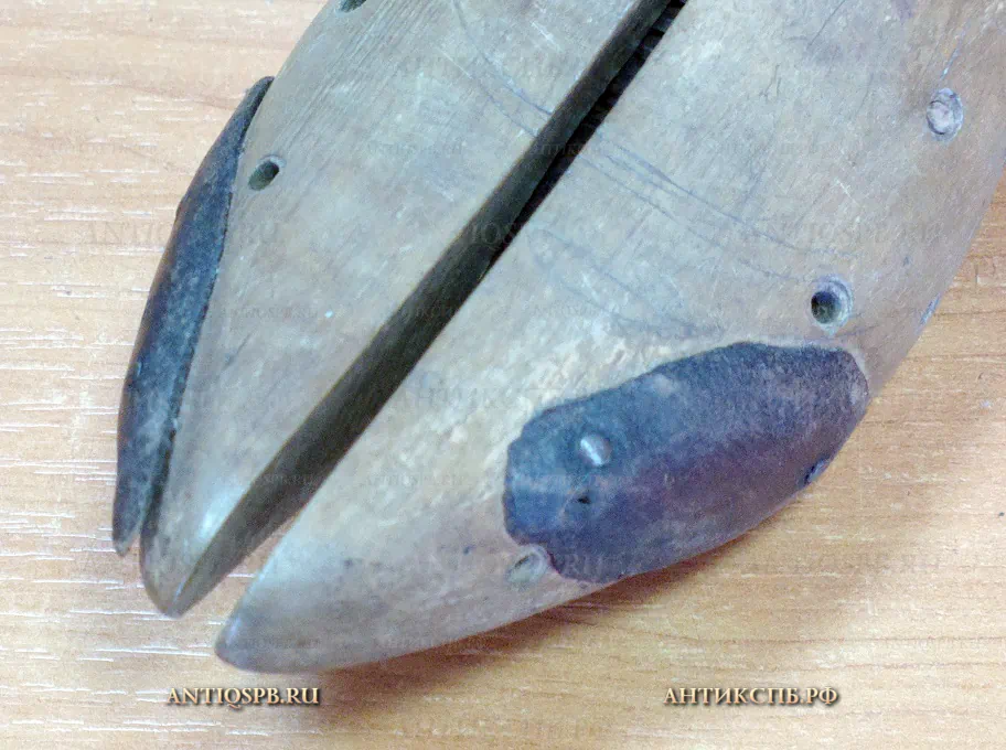 Инструмент старинный для растяжки обуви. Перв. пол. ХХ века. №20488